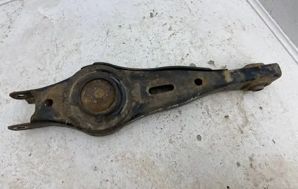 KIA Sorento Rear upper control arm/wishbone 552102P000