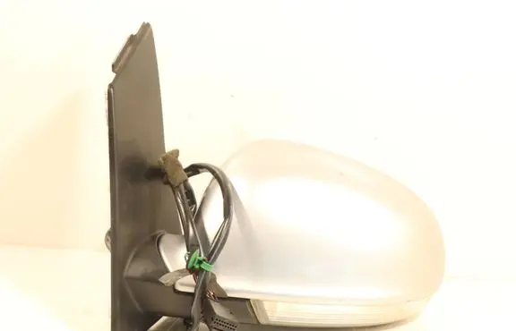 Volkswagen Golf Plus Front door electric wing mirror E1010836