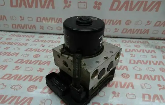 Volkswagen Golf VII ABS Pump 1J0907379G 1J0614117C