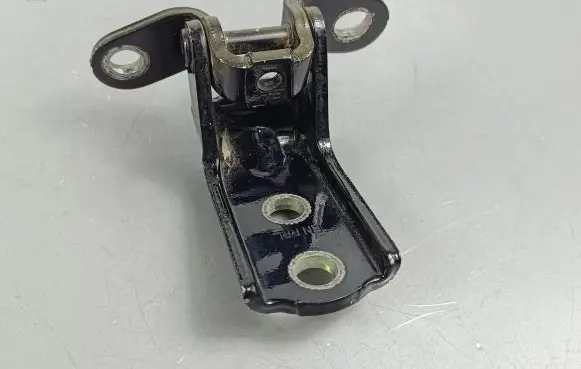 Jeep Grand Cherokee Rear door lower hinge