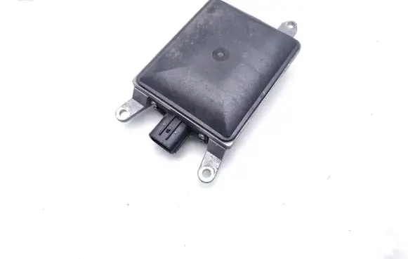 Mazda 3 III Blind spot module BHS267Y90B 6PZ01104503
