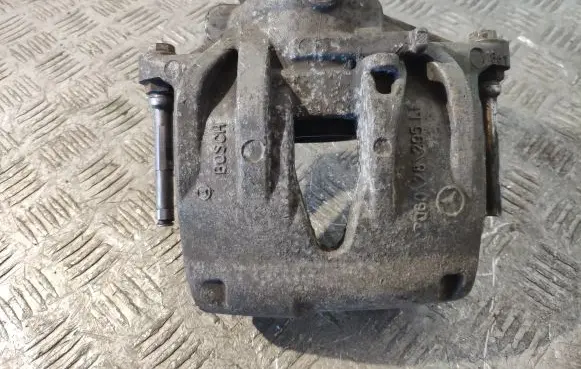 Mercedes-Benz E W211 Front brake caliper Z06028295