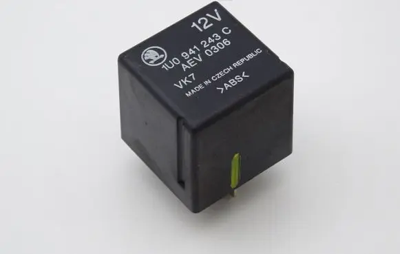 Skoda Octavia Mk1 (1U) Other relay 1U0941243C