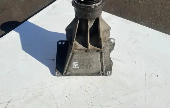 BMW X1 E84 Engine mounting bracket 59280110 7575061