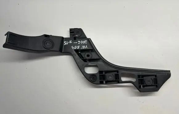 Volkswagen Eos Rear bumper mounting bracket 1Q0807393 M60710