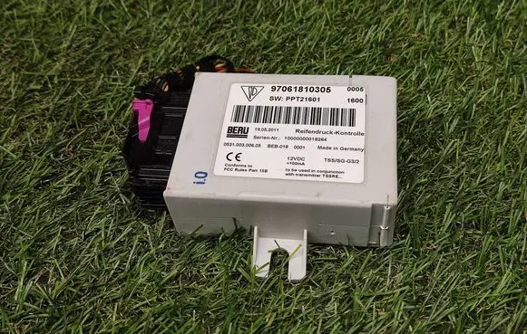 Porsche Panamera (970) Tire pressure control unit 97061810305 PPT21601 0000000018264