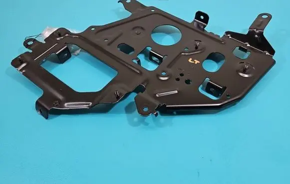 Other engine bay part