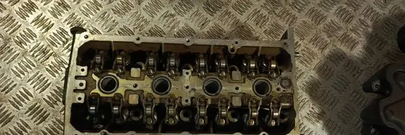 Volkswagen Polo Engine head 03C10375