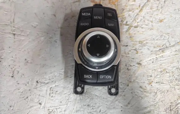 BMW 4 F32 F33 Head unit multimedia control 9286699 19226310 901209480005