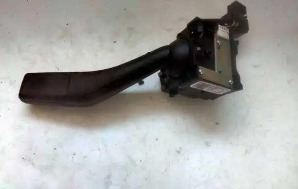 Volkswagen Caddy Indicator stalk 1K0953513