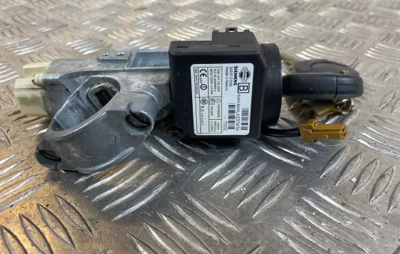 Nissan X-Trail T30 Ignition lock 28590C9902 2671032209 5WK48042A