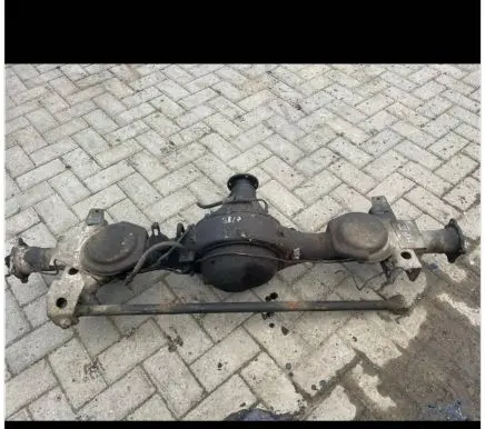 Mitsubishi Pajero Rear axle beam with reductor 