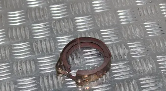 Volkswagen Crafter Muffler pipe connector clamp 7H0253725A