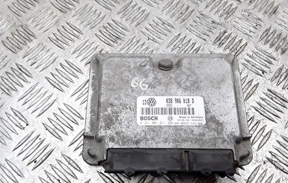 Volkswagen Golf IV Engine control unit/module 038906018D 0281001611