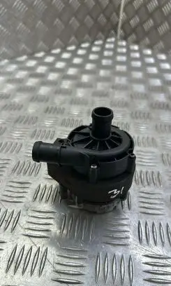 Volkswagen PASSAT B8 Electric auxiliary coolant/water pump 04L965567B