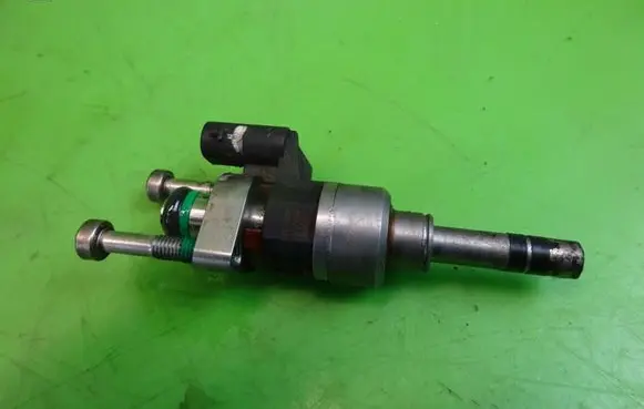 Opel Mokka Fuel injector