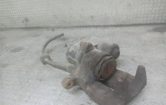 Rear brake caliper