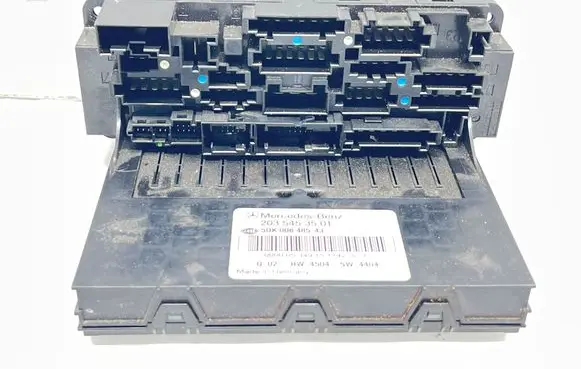 Mercedes-Benz C W203 Fuse module 2035453501 5DK00848543