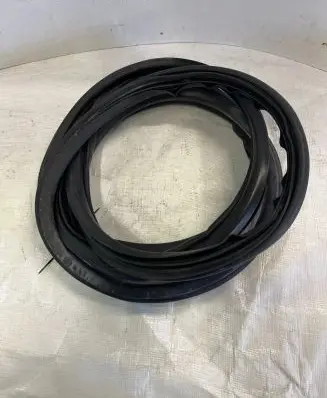 Peugeot Bipper Front door rubber seal 
