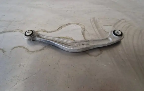 Mercedes-Benz S W222 Rear control arm 2213520005