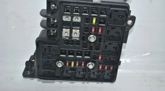 KIA Ceed Fuse module 919501H040