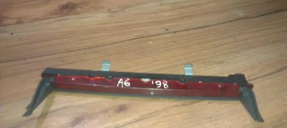 Audi A6 S6 C5 4B Third/center stoplight 4b0945097
