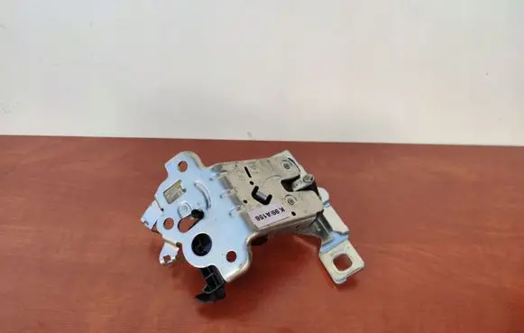 Audi A3 S3 A3 Sportback 8P Tailgate/trunk/boot lock/catch/latch 6P4827507 5E0827505