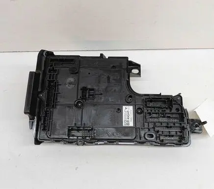Tesla Model Y Central body control module 167097700A 149784800E