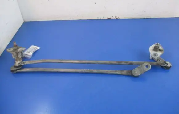 Mazda 323 Front wiper linkage and motor