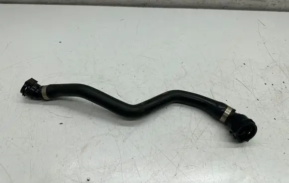 BMW 3 F30 F35 F31 Engine coolant pipe/hose 7596821