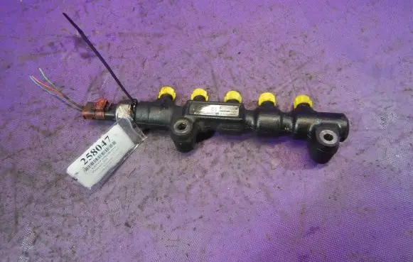 Peugeot 206 Fuel main line pipe 9654592680