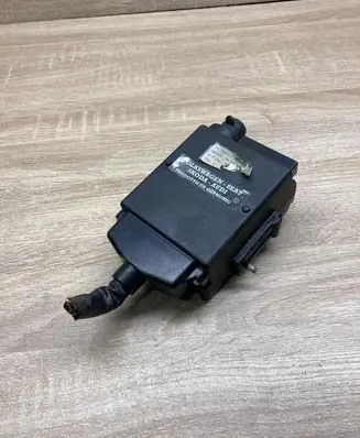 Audi A3 S3 8L Alarm control unit/module 743A834430 ZPRCND7