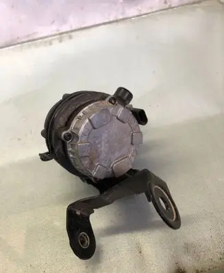 Mercedes-Benz GLC X253 C253 Electric auxiliary coolant/water pump A2535010920