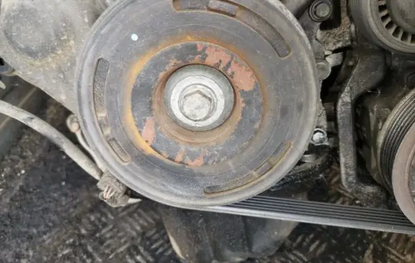Peugeot 206 Crankshaft pulley