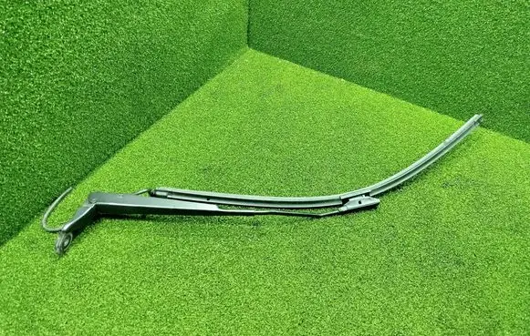 Citroen C4 Cactus Front wiper blade arm 9801705780