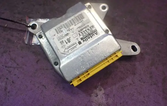 Renault Espace - Grand espace IV Airbag control unit/module 