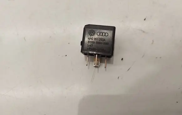 Skoda Octavia Mk3 (5E) Other relay 4H0951253A