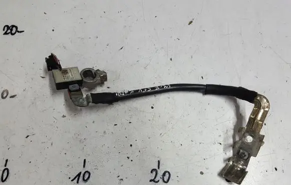 Volkswagen Golf VII Negative earth cable (battery) 5Q0915181E