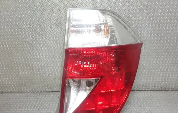 Honda FR-V Rear/tail lights
