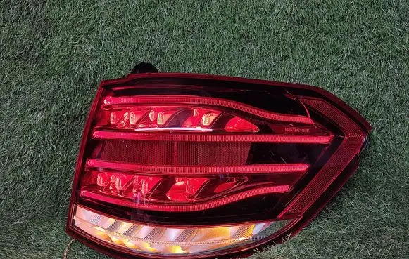 Rear/tail lights