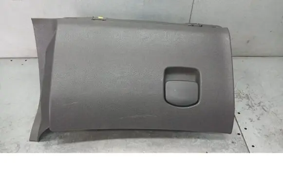Opel Corsa D Glove box 13205097