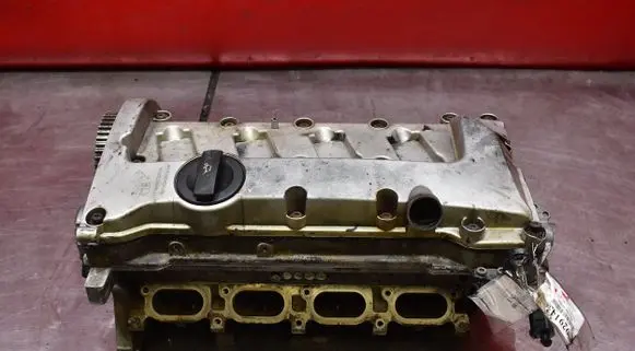 Volkswagen PASSAT B5.5 Engine head 06B103373AM