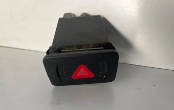 Volkswagen Golf IV Hazard light switch PNT60D0T TSAECC89