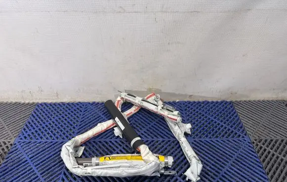 Lexus CT 200H Roof airbag 6211897