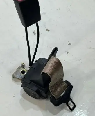 Mercedes-Benz S W140 Middle seatbelt (rear) 1408605358