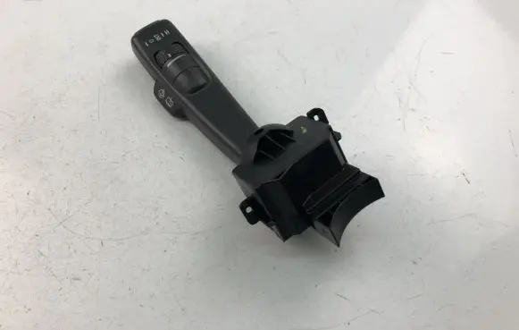 Volvo V50 Indicator stalk 8682869