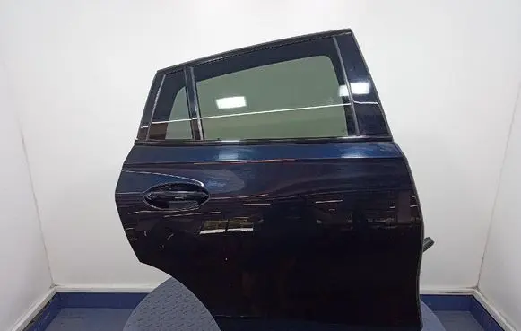 BMW X6 M Rear door