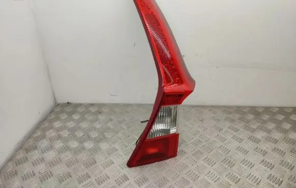 Volvo V70 Tailgate rear/tail lights