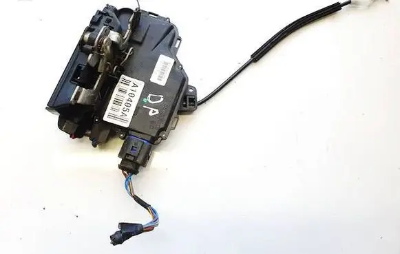 Skoda Fabia Mk2 (5J) Front door lock 3b1837016ce