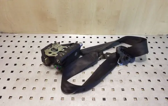 Skoda Fabia Mk1 (6Y) Front seatbelt 6Y0857702B